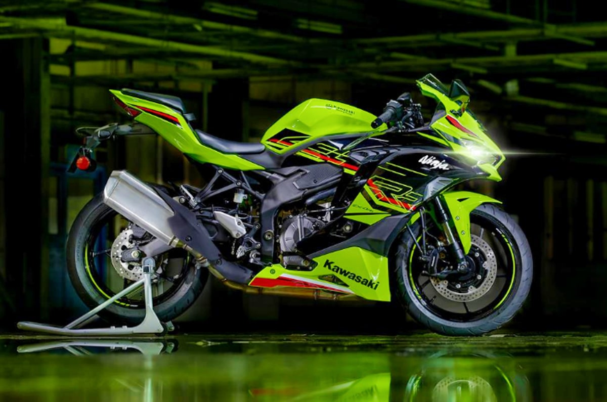 Honda Siap Tantang Kawasaki Ninja ZX-4R dengan CBR Bermesin 4 Silinder!
