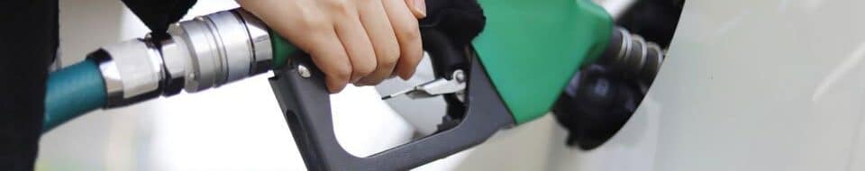 9 Penyebab Mobil Boros BBM: Dari Ban Kurang Angin hingga Knalpot Bocor