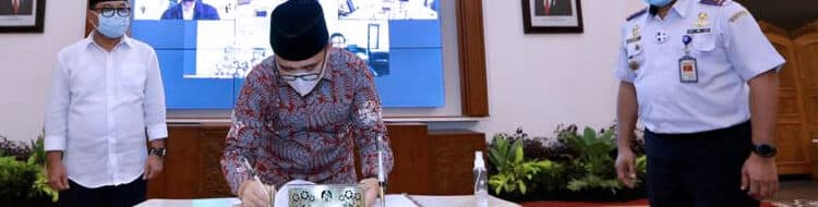 Lulusan Akademi Penerbangan Banyuwangi Didorong Berkarakter dan Humanis di Era Digital