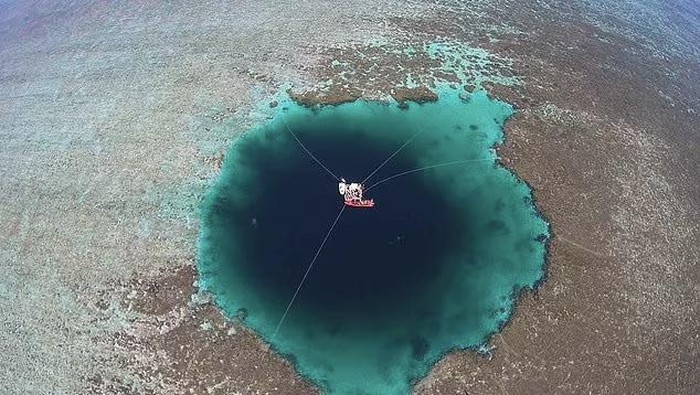 Blue Hole Terdalam: Misteri Samudra yang Belum Terpecahkan