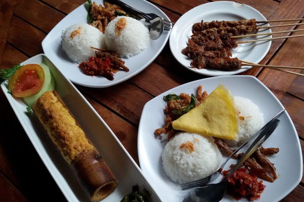 Jelajahi Menu Unik House of Raminten Yogyakarta: Sensasi Kuliner Nyentrik