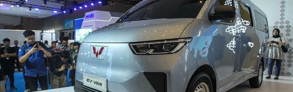 Pesan Sekarang! Wuling EV Van, DP Cuma Rp 5 Juta