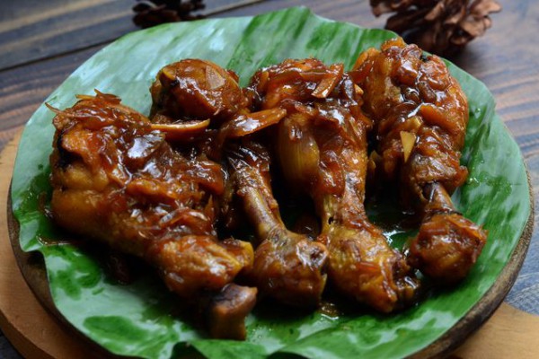 Resep Ayam Ungkep Kluwek: Rahasia Rasa Gurih Legendaris