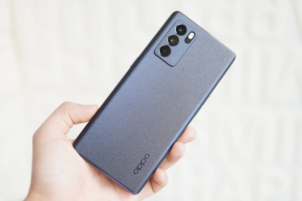 8 HP OPPO RAM 8GB Murah? Bawah 3 Juta, Spek Dewa!