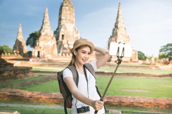 Aman & Nyaman! 5 Tips Wajib Solo Traveling Perempuan