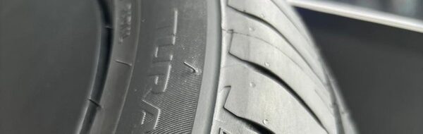Ban Mobil Listrik Cepat Aus? Ini Rahasianya!