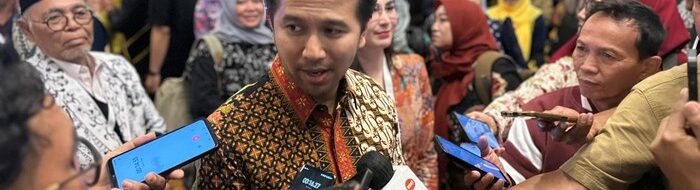 Emil Dardak: Pabrik Tahu Bakar Sampah Plastik, Langgar Aturan!