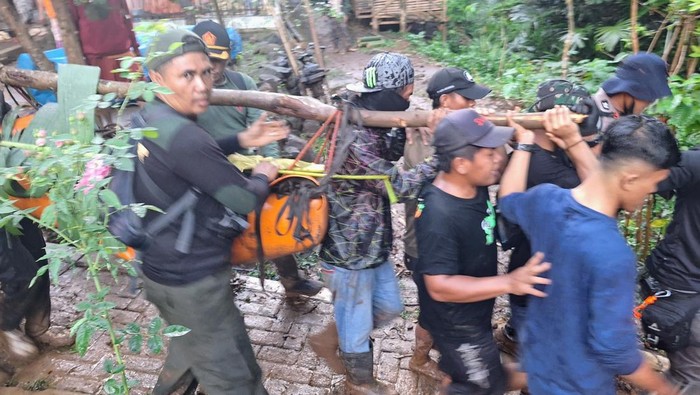 Evakuasi Dramatis Pendaki Gunung Saeng Bondowoso: 12 Jam Perjuangan