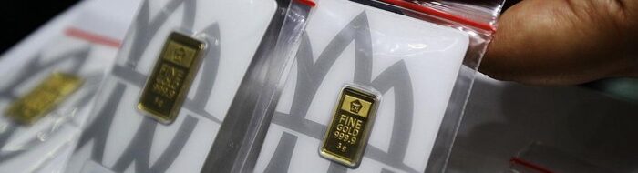 Harga Emas Anjlok Drastis! Cek Harga Terbaru Hari Ini