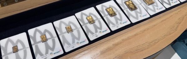 Harga Emas Antam Anjlok! Cuma Rp1,905 Juta per Gram