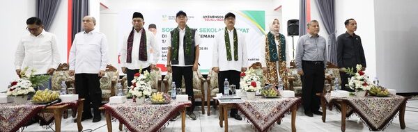 Haru Biru: Petani Bersyukur Anaknya Lolos Sekolah Rakyat
