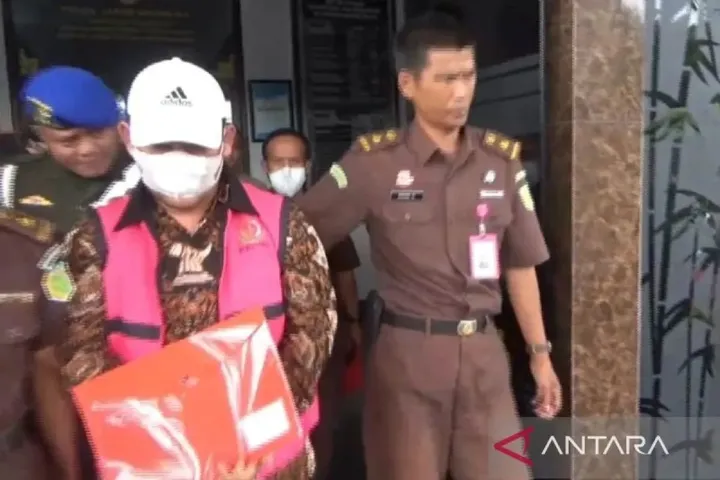 Heboh! Kasus Gratifikasi Rp90M, Anggota DPRD Ngawi Ditahan