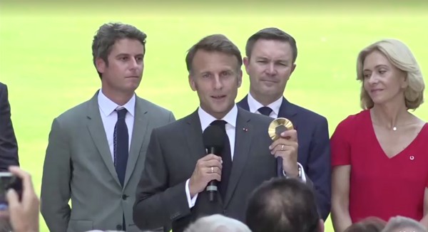 Ilmuwan AS Terpinggirkan? Prancis Raih Keuntungan Riset