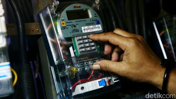 Inflasi April Melonjak Tajam: Listrik, Emas Jadi Biang Kerok