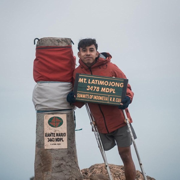 Inspirasi Pendaki Difabel: Anggi Wahyuda Taklukkan Everest