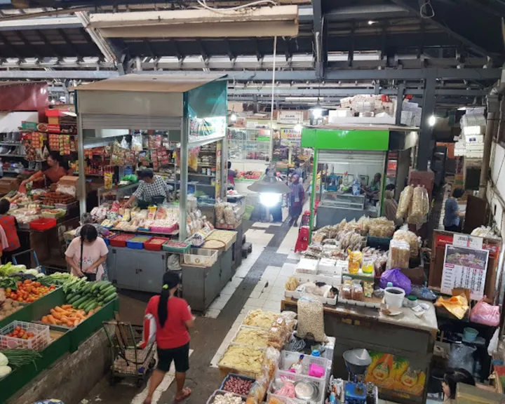 Jelajahi Pasar Gede Solo: Arsitektur Unik & Kuliner Legendaris
