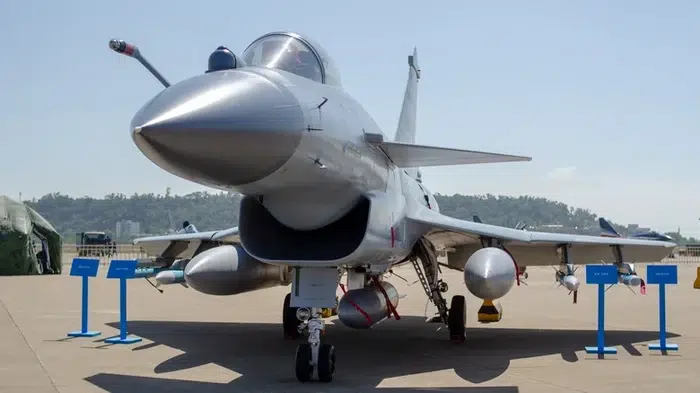 Jet Tempur J-10C vs Rafale: Keunggulan China Diragukan?