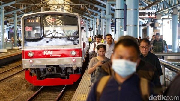 KRL Layani Ribuan Penumpang Hari Buruh: 1.063 Perjalanan