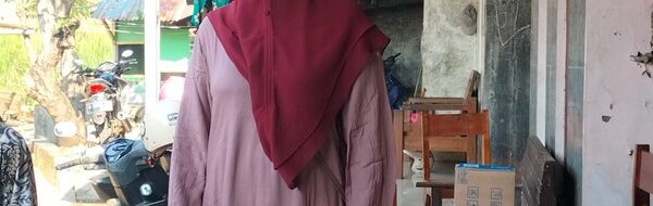 Kisah Inspiratif: Emak-emak Jahit Daster Lawan Banjir Rob