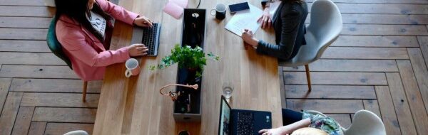 Meja Kerja Berantakan? 6 Rahasia Sukses dengan Meja Rapi