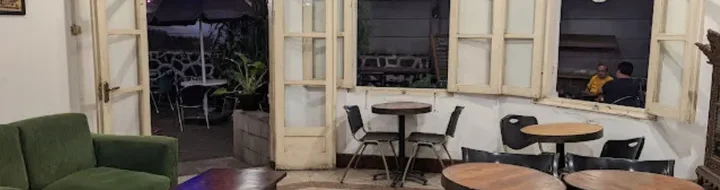 Omah Londo Solo: Kuliner Legendaris di Rumah Belanda Klasik