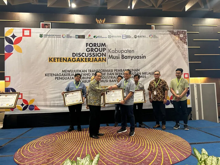 PHR Sumatera Raih Penghargaan Pemkab Muba: 2 Lapangan Berprestasi