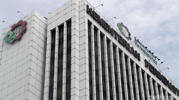 PMI Manufaktur RI Terpuruk: Level Terendah Sejak Pandemi