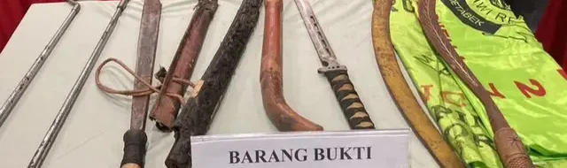 Penggerebekan Posko Ormas: Senjata Tajam Ditemukan Pasar Minggu