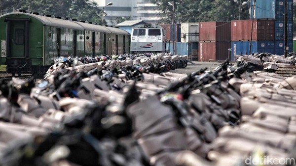 Penjualan Motor Indonesia Terjun Bebas: Penyebab & Solusinya