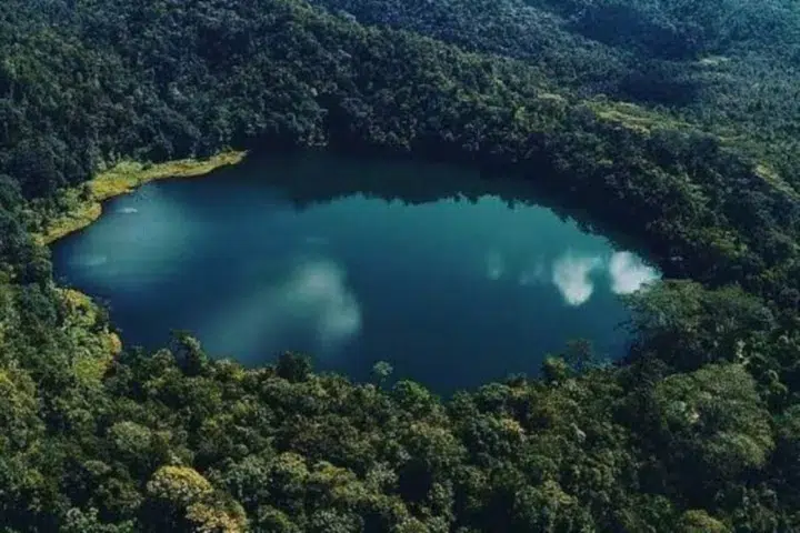 Rahasia Danau Rana Mese: Pesona Alam Tersembunyi Manggarai Timur NTT