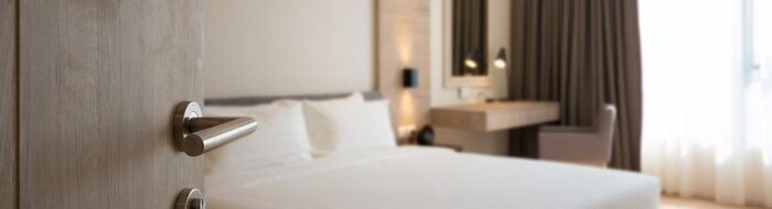 Rahasia Dibalik Penolakan Turis Asing Hotel-Hotel China?