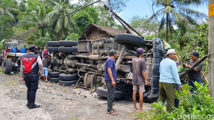 Rahasia Kecelakaan Maut: Kondisi Truk Memprihatinkan, Ini Buktinya