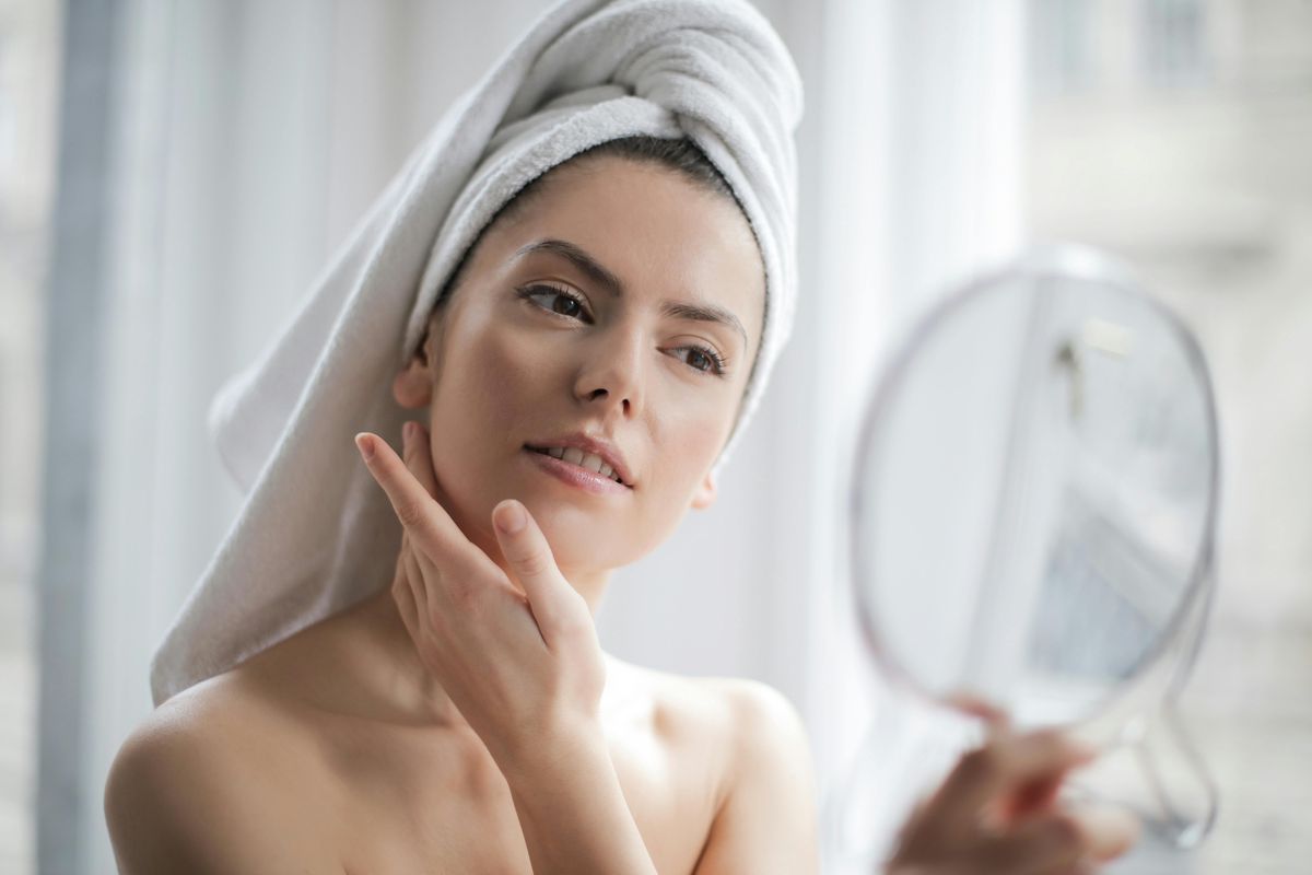 Rahasia Kulit Glowing? Satu Brand Skincare Saja Cukup?
