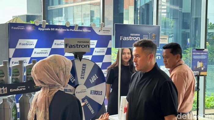 Rahasia Rifat Sungkar: Ganti Oli Mobil Awet & Tahan Lama