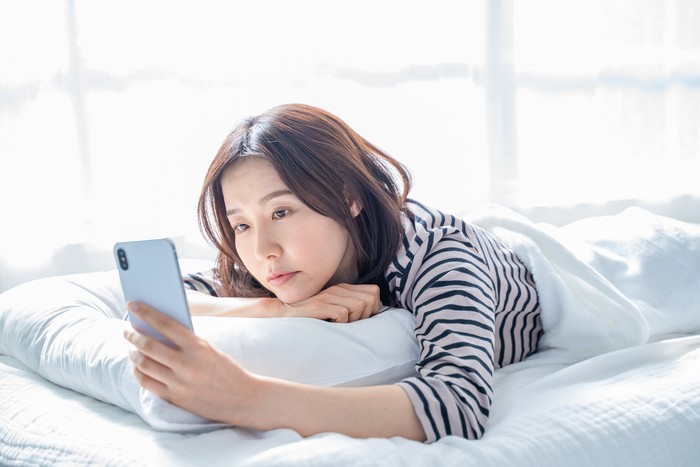 Rahasia Tersembunyi Google, Facebook, dan iPhone: Kiamat Digital?