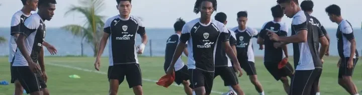 Rahasia Terungkap: Sewa Lapangan Latihan Bali United & Timnas!