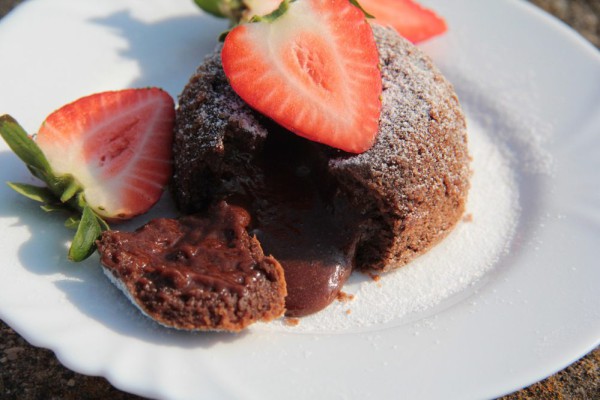 Resep Rahasia: Chocolate Lava Cake Tanpa Oven & Tepung