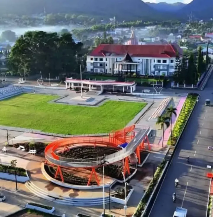 Ruteng Skywalk & Taman Natas Labar: Pesona Baru Manggarai