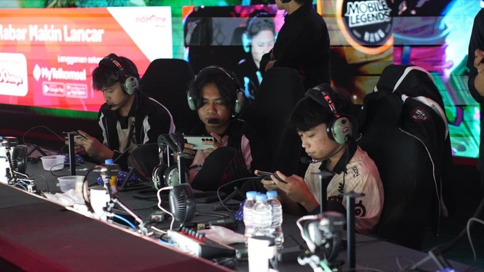 Saksikan Pertempuran Sengit! Alter Ego vs Geek Fam MPL ID S15