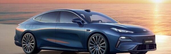 Sedan Hybrid Geely Rp200 Jutaan: Canggih, Hemat, dan Irit BBM