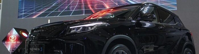 Seres 3: Mobil Listrik Mewah, Cuma Rp 300 Jutaan!