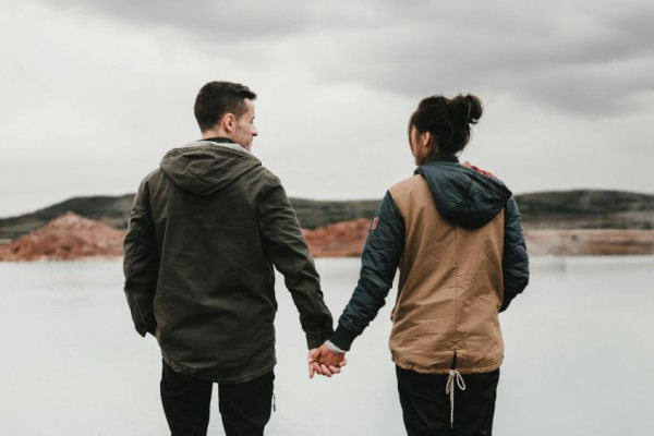 Situationship atau Pacaran? 7 Tanda Hubunganmu Tak Jelas