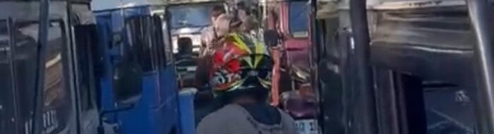 Sopir Jip Bromo Demo Besar-besaran: TNBTS Jadi Sasaran
