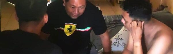 Sopir Taksi Online Ponorogo Peras Penumpang: Kronologi Lengkap