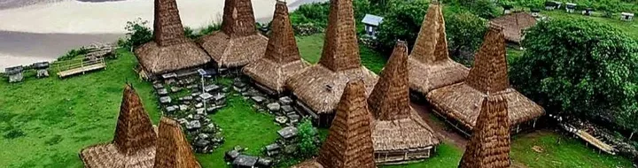 Sumba: Pengalaman Wisatawan di Ratenggaro, Minta Uang?