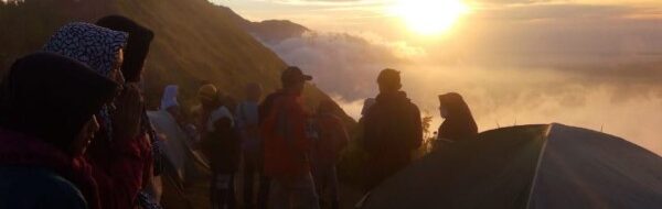 Taklukkan Gunung Andong: 3 Jalur Pendakian Termudah Untuk Pemula