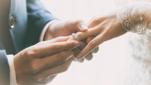 Ucapan Selamat Menikah Menyentuh Hati: 50+ Doa & Kata Mutiara