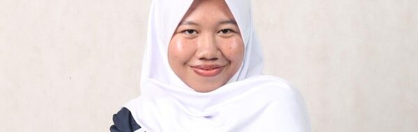 Wulan: Anak Buruh Raih 8 Beasiswa Kampus Luar Negeri