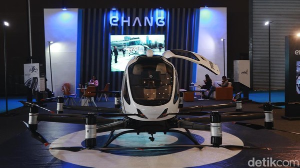 iShowSpeed Naik Mobil Terbang! Saksikan Aksi Menakjubkan di China