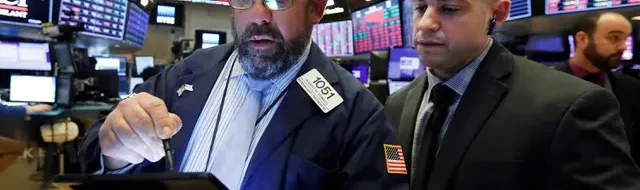 Drama Trump-Musk: Saham Tesla Anjlok 14%, Kenapa?